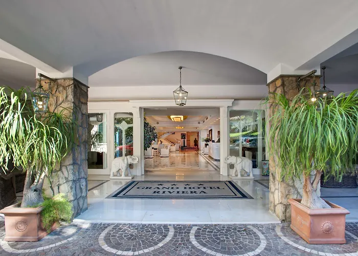 Grand Riviera Готель Сорренто