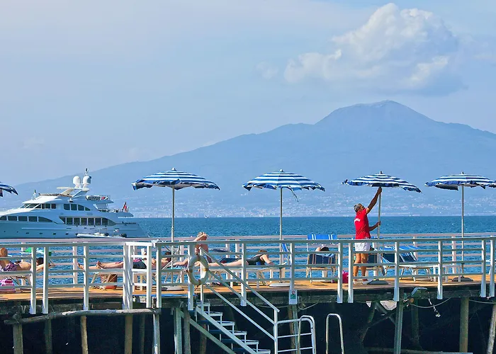 Grand Riviera Готель