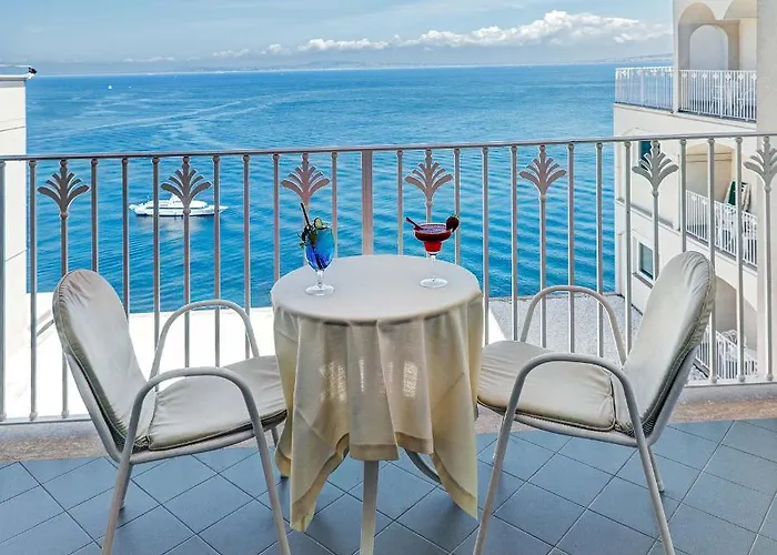 Готель Grand Riviera