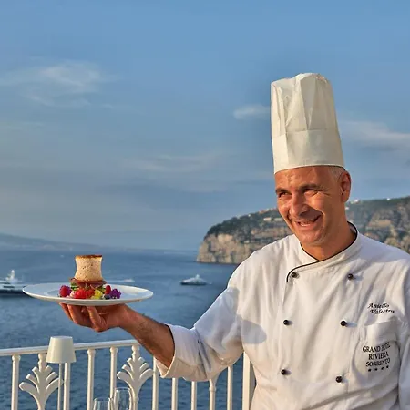 Готель Grand Riviera 4*