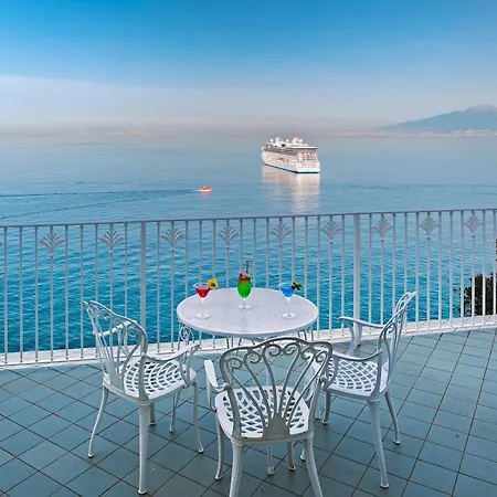 Grand Riviera Готель Сорренто