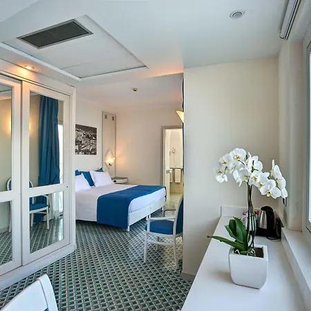 Готель Grand Riviera Сорренто