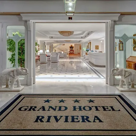 Готель Grand Riviera