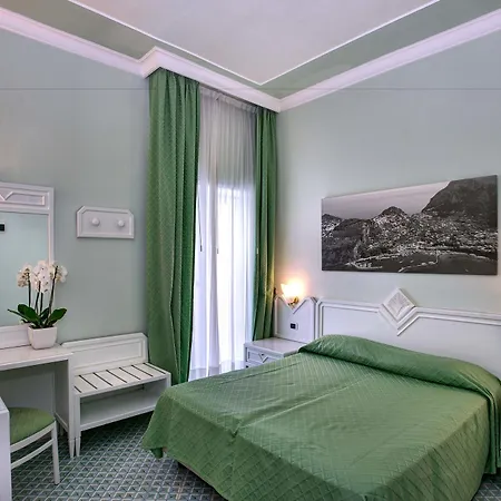 Grand Riviera 4*