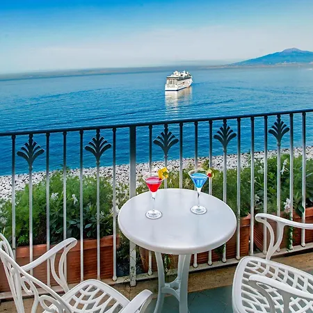 Grand Riviera Hotel 4*