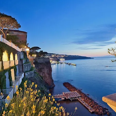 Grand Riviera Hotel 4*