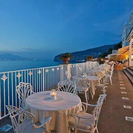 Hotel Grand Riviera 4*