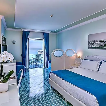 Grand Riviera