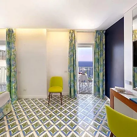 Grand Riviera