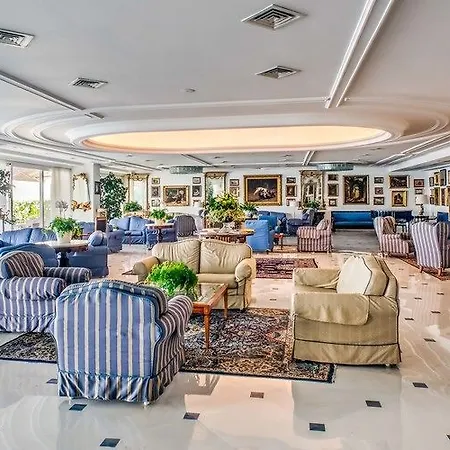 Grand Riviera Sorrento