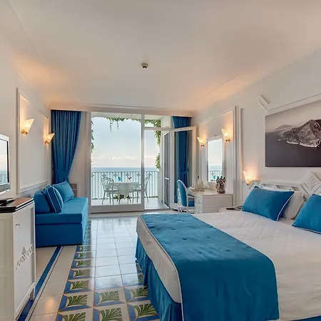 Grand Riviera Otel 4*