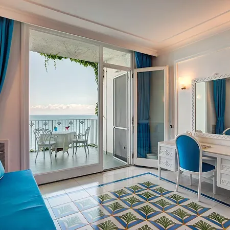 Grand Riviera Sorrento