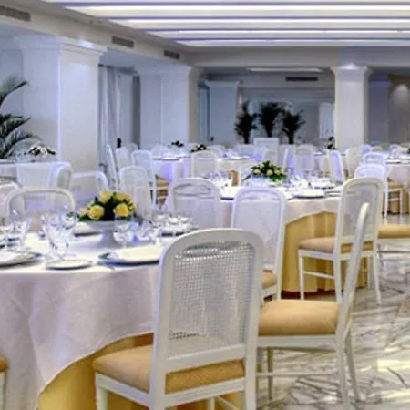 Hotel Grand Riviera 4*