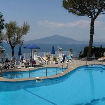 Hotel Grand Riviera