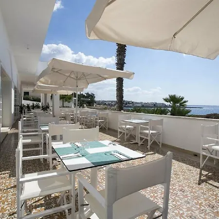 Grand Riviera