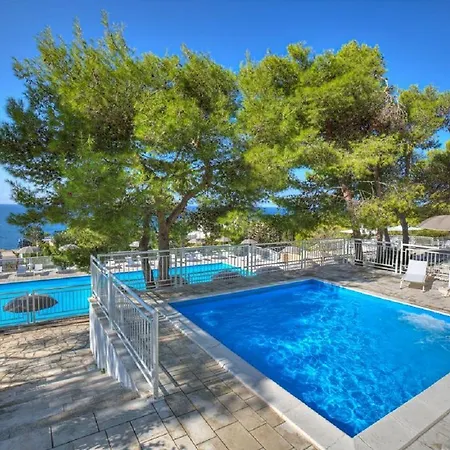 Hotel Grand Riviera 4*