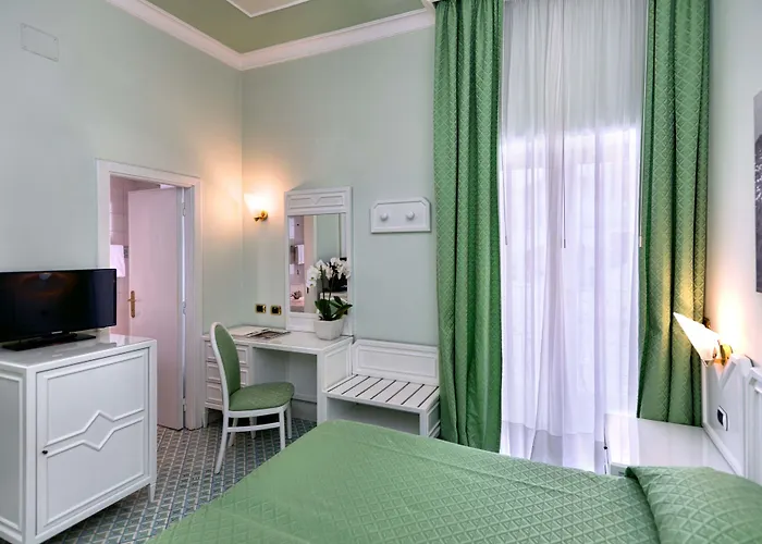 Grand Riviera Hotell