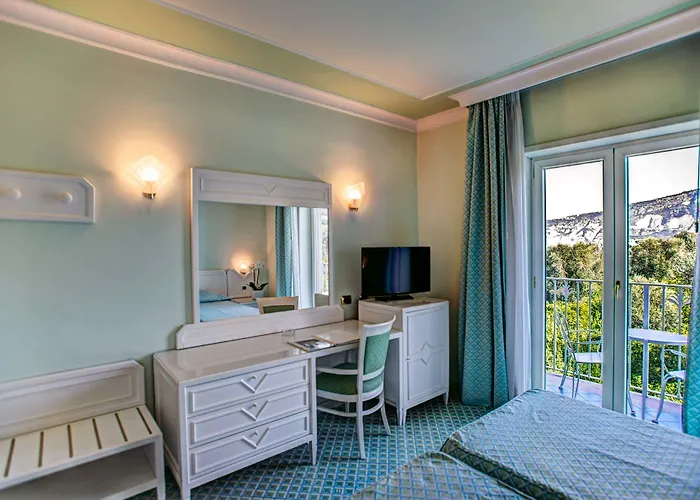 Grand Riviera Hotell