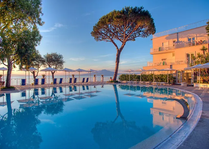 Hotel Grand Riviera 4*