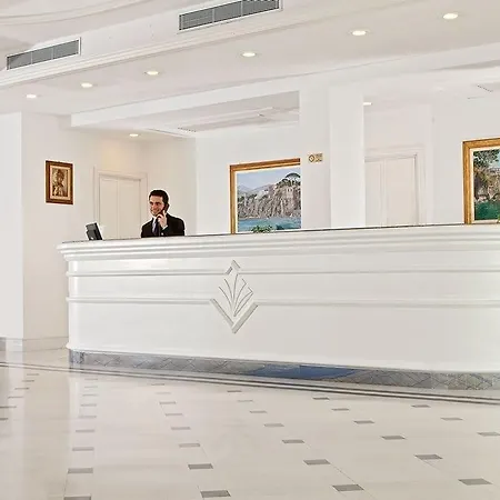 Готель Grand Riviera 4*