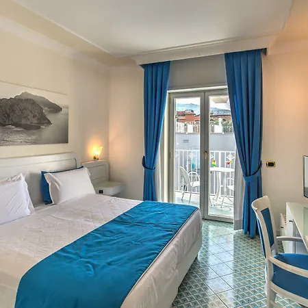 Grand Riviera Готель Сорренто