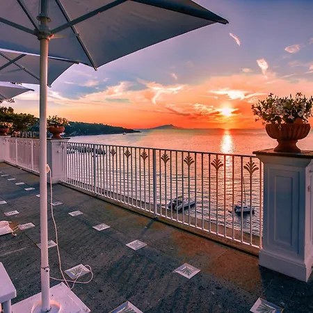 Grand Riviera